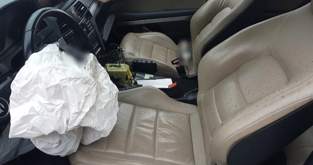 Alkol ve Hız Feci Kazaya Yol Açtı! Lüks Aracın Motoru Metrelerce Uzağa Fırladı