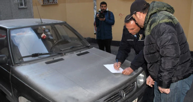 Gençlerin Duvarlara Yazdığı Müstehcen Yazılar Mahalleliyi İsyan Ettirdi