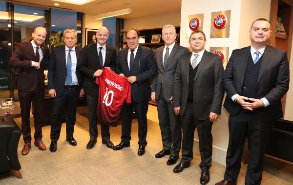 FIFA Başkanı Infantino, TFF'yi Ziyaret Etti