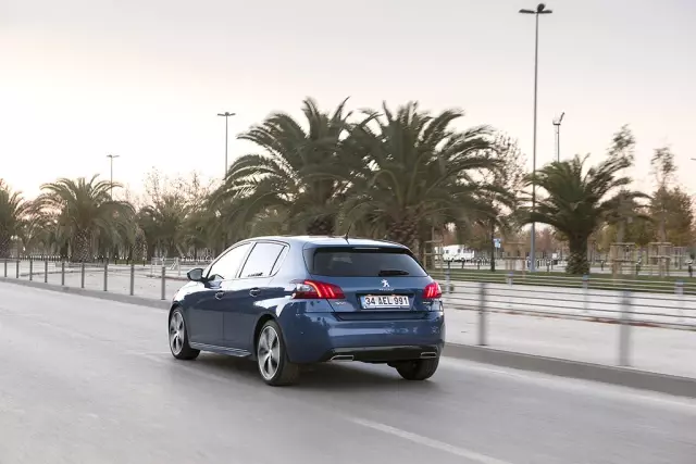 Yeni Peugeot 308 Türkiye'de Kaç Paradan Satılacak?