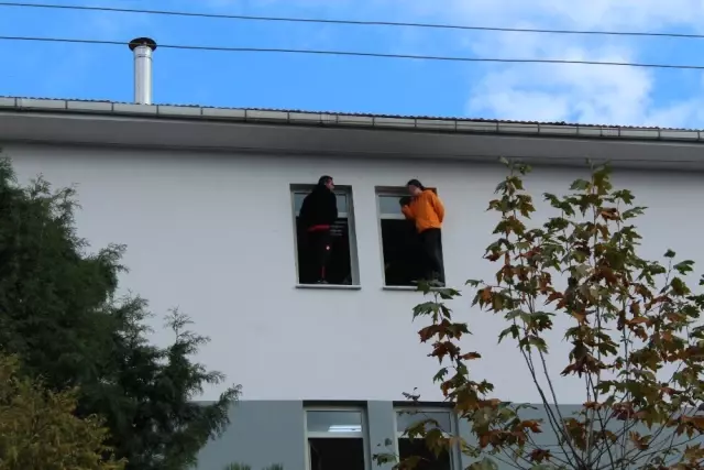 Okulda İntihara Kalkışan Liseli Kızı, Öğretmeni Kurtardı