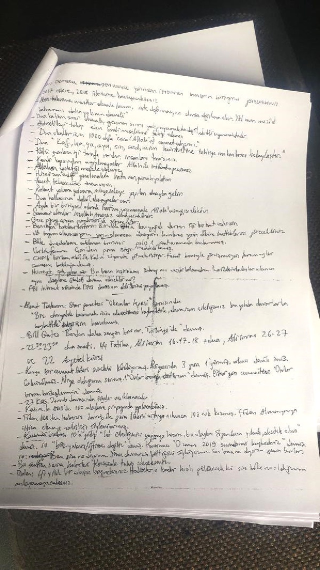 FETÖ'cü Sanığın Atletinden Çıkan Notun Gizemi Çözülemiyor! 