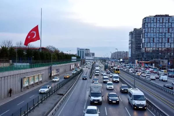 Mısır'daki Terör Saldırısı İçin 1 Günlük Yas İlan Edildi! Bayraklar Yarıya İndirildi