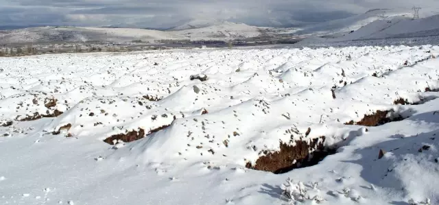 Dondurucu Soğukların Etkili Olduğu Erzurum'da 600 Mezar Kazıldı