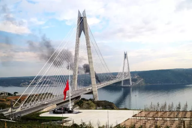 Yavuz Sultan Selim Köprüsü'nde Kamyon Yandı! Büyük Panik Yaşandı