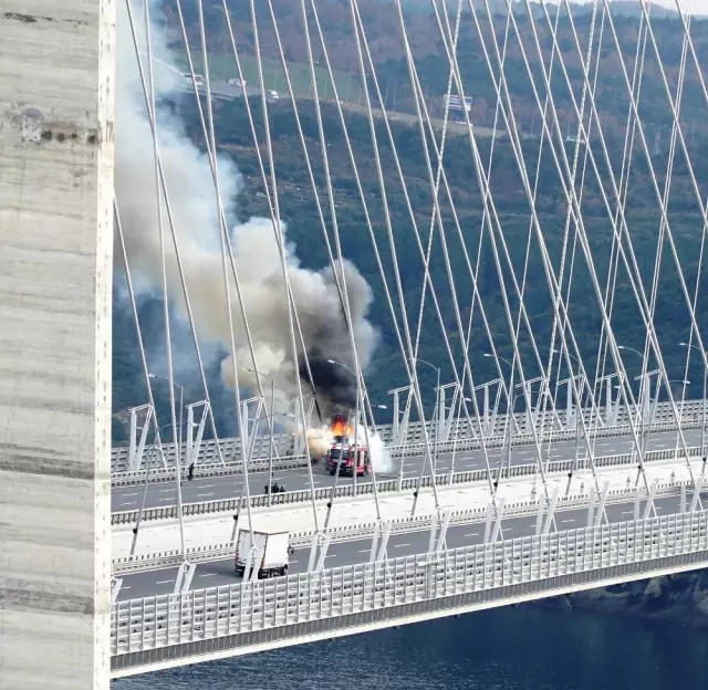 Yavuz Sultan Selim Köprüsü'nde Kamyon Yandı! Büyük Panik Yaşandı