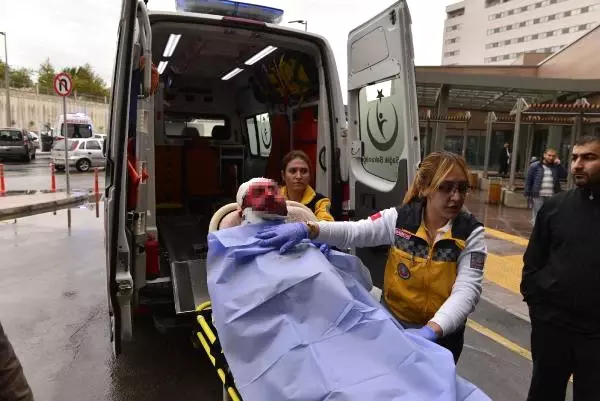 Boşandığı Karısı, Uyurken Üzerine Kızgın Yağ Döküp Başına Satırla Vurdu