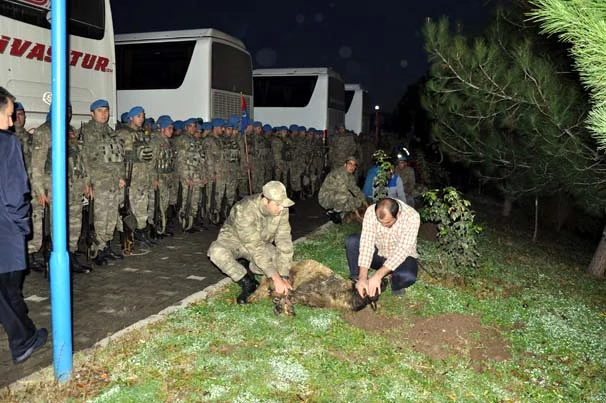 Tokat'tan Suriye'ye Gönderilen 180 Komando, Sabah Namazının Ardından Dualarla Uğurlandı