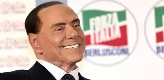 Milan'ın Eski Sahibi Berlusconi, Estetiklerden Sonra Tanınmaz Halde