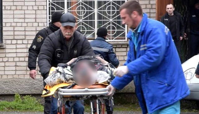 Oğlu Öldürülen Baba, Duruşma Salonunda 2 El Bombasının Pimini Çekti: 2 Ölü