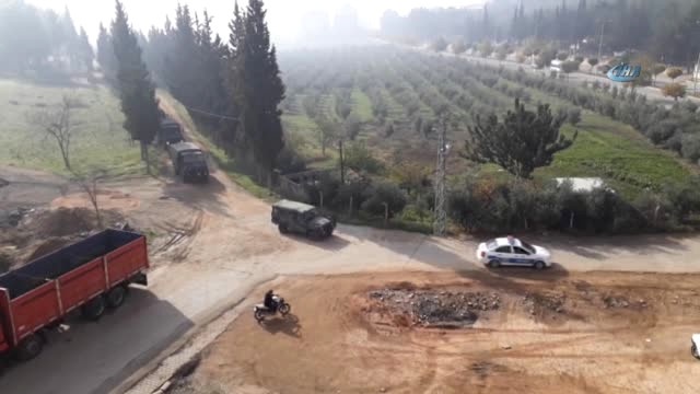 Hatay'da Sınıra Askeri Sevkiyat Yapıldı