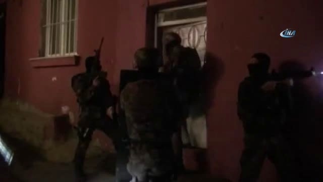 İstanbul'da DEAŞ Operasyonu: 26 Gözaltı