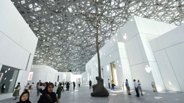 450 Milyon Dolara Satılan da Vinci'nin 'Dünyanın Kurtarıcısı' Tablosu Abu Dabi <a class='keyword-sd' href='/louvre-muzesi/' title='Louvre Müzesi'>Louvre Müzesi</a>'ne...