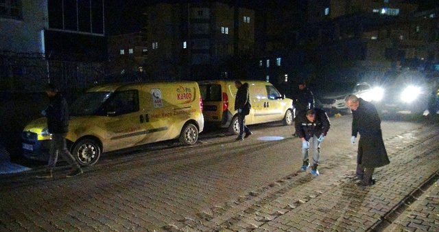 Batman'da PTT Araçlarına Ses Bombalı Saldırı!
