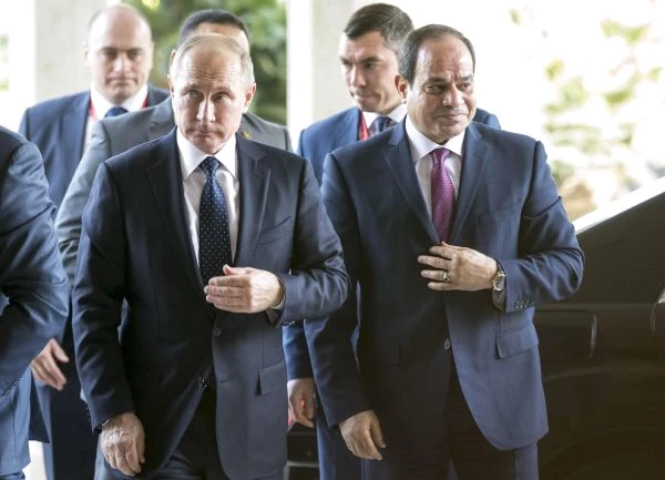 Putin ve Sisi, <a class='keyword-sd' href='/nukleer-santral/' title='Nükleer Santral'>Nükleer Santral</a> Anlaşması Konusunda Uzlaştı