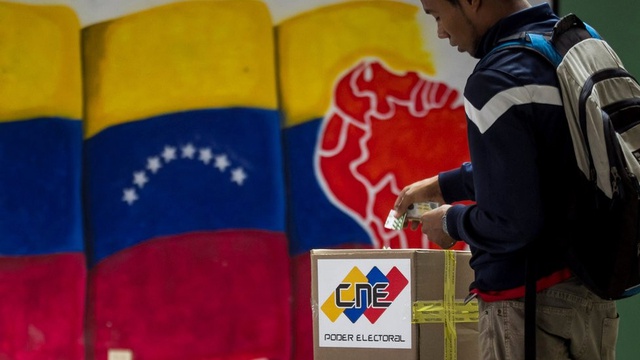 Venezuela'da Üç Muhalefet Partisine Seçimlere Katılım Yasağı