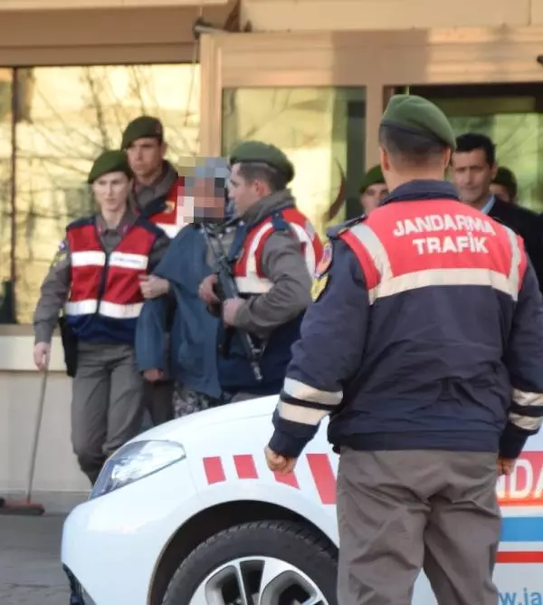 Samanlıkta Yanmış Cesedi Bulunmuştu! İlişkiye Girerken Yakaladığı Karısının Sevgilisi Öldürmüş