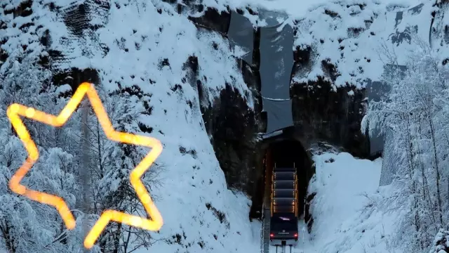 100 Kişilik Köye 53 Milyon Dolarlık Hizmet! Dünyanın En Dik Füniküleri Açılıyor