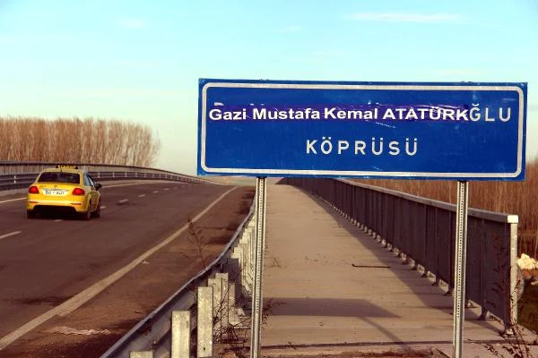 Mehmet Müezzinoğlu Köprüsünün Adını, Gazi Mustafa Kemal Atatürk Yaptılar!