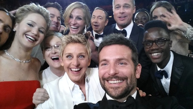 Selfitis: Sürekli Selfie Çekme İhtiyacı Hissetmeye Dayalı Ruhsal Bozukluk
