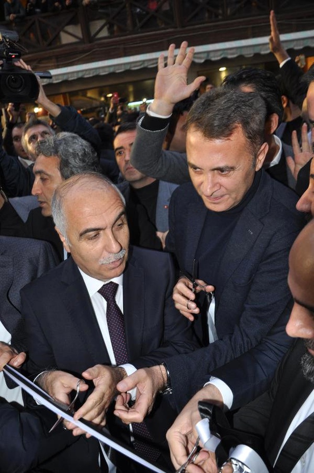 Beşiktaş Başkanı Fikret Orman: Arda Turan Gündemimizde Yok
