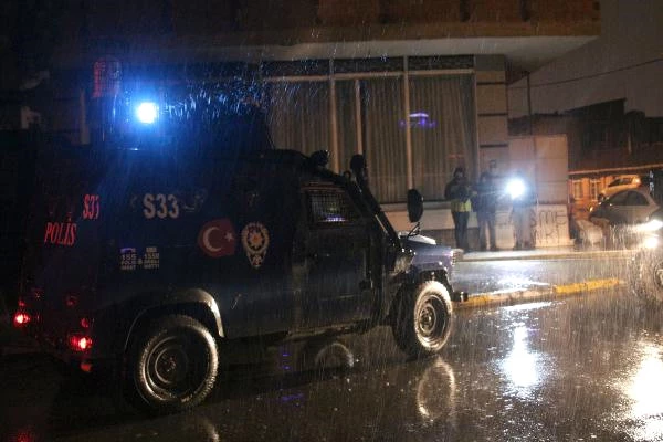 Ataşehir'de Telefondaki Tartışma Silahlı Kavgaya Dönüştü: 1 Yaralı