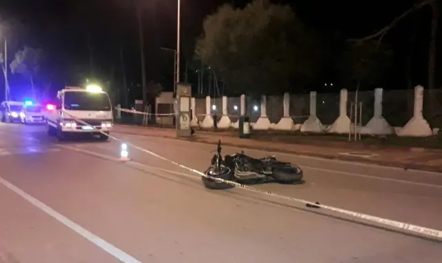 Trafik Levhasına Çarpan Motosikletli Genç Kazada Hayatını Kaybetti