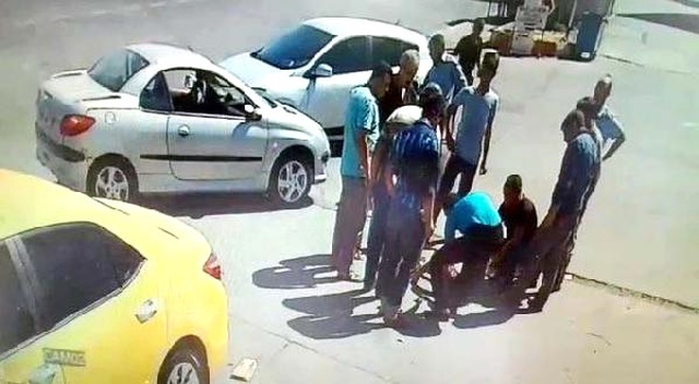 Otomobilin Çarptığı Bisikletli Çocuk, Aracın Üzerine Düşüp Takla Attı