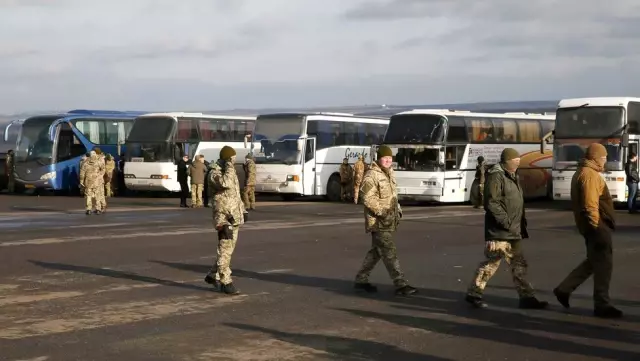 Ukrayna'da Rusya Yanlısı İsyancılarla Esir Değişimi