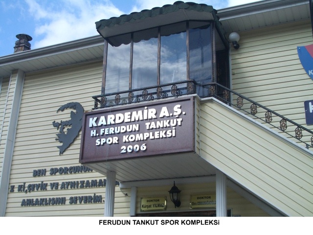 Karabükspor, Eski Başkan Tankut'un İsmini Tesislerinden Kaldırdı