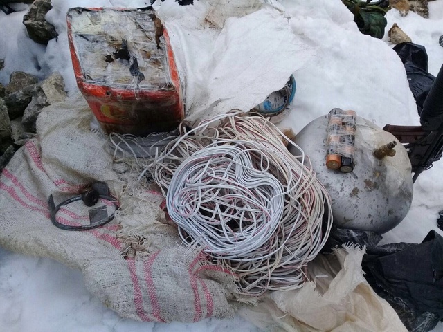 Tunceli'de Teröristlere Ait 8 Sığınak İmha Edildi