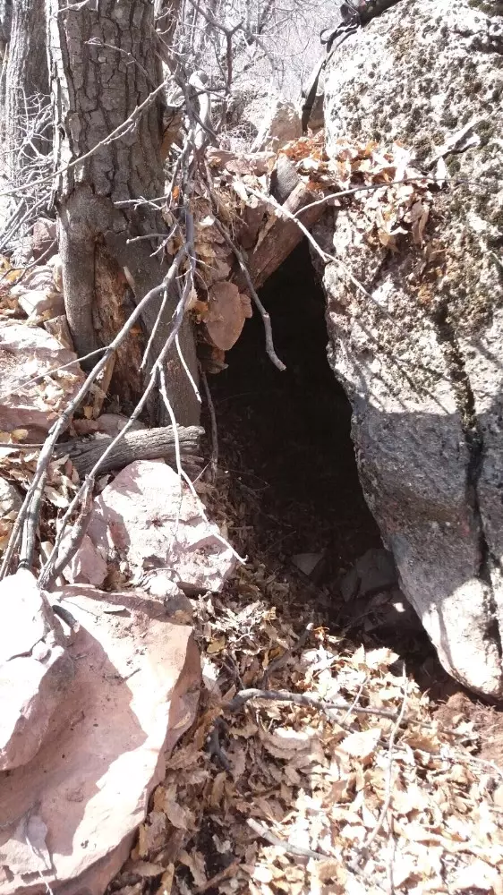 Tunceli'de Teröristlere Ait 8 Sığınak İmha Edildi