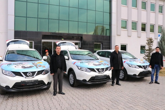 44 TL'ye Son Model Cip Sahibi Oldular