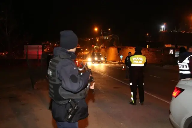 Yılbaşı Öncesi En Yüksek Katılımlı Huzur Uygulaması! 80 Bin Güvenlik Personeli Sokaklara İndi