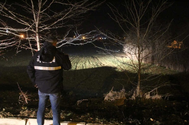 Kıskanç Sevgili, Ayrılmak İsteyen Kız Arkadaşını Tarlada Bıçaklayıp Kaçtı
