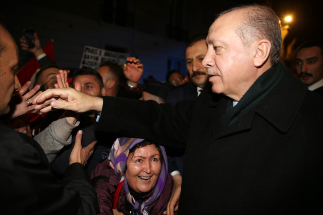 Cumhurbaşkanı Erdoğan'dan Fransa'da Sürpriz Davet! Osmanlı Hanedanı Üyelerini Ağırladı