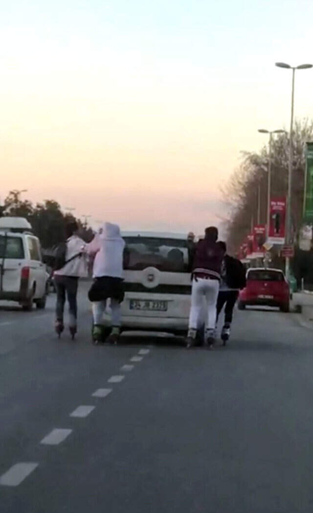 İstanbul Trafiğinde Kameralara Yansıyan Görüntüler Pes Dedirtti