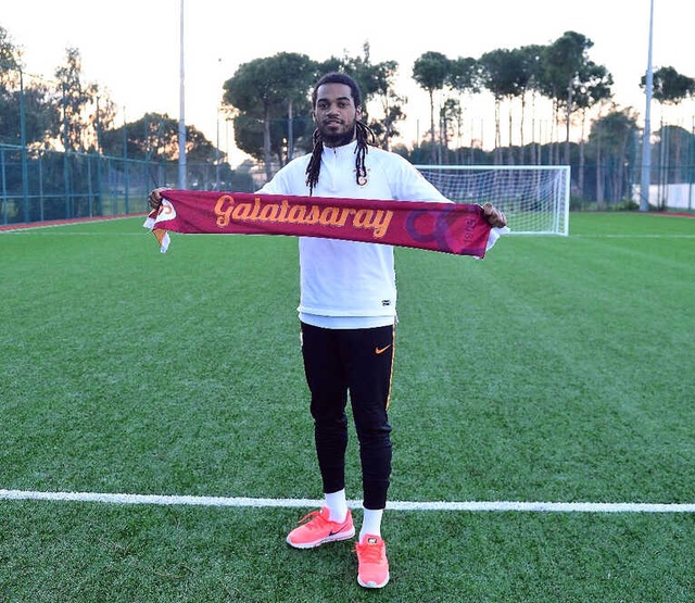 Galatasaraylı Denayer: Tudor'un Sürekli Dizilişi Değiştirmesi Bizi Zorladı