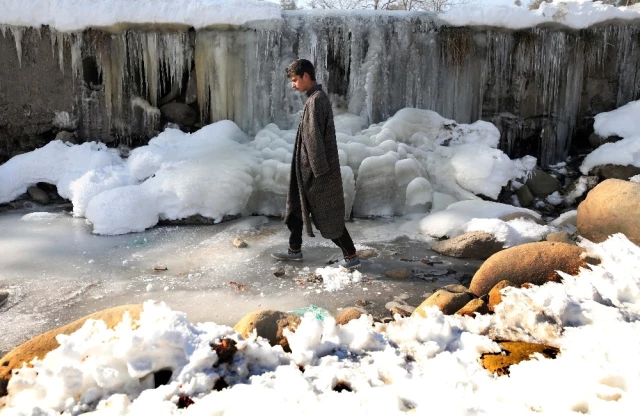 Hindistan'da Soğuk Hava Dalgası: 187 Ölü