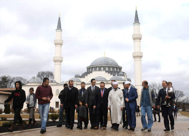 Diyanet İşleri Başkanı ABD'de Cuma Namazı Kıldırdı, <a class='keyword-sd' href='/kudus/' title='Kudüs'>Kudüs</a>'e Selam Gönederdi