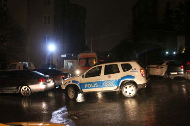 Beşiktaş'ta Üniversiteli Genç Kız, Yaşadığı Apartmandan Atlayarak İntihar Etti