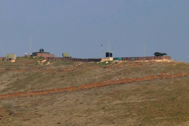 YPG Sıkıştı! 40 Kilometre Menzilli Hawk Füzeleri, Afrin'e Kilitlendi