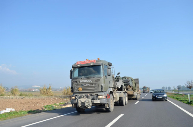 Sınırın Sıfır Noktasında Teyakkuz! Namlular Afrin'e Dönük, Birlikler Emir Bekliyor