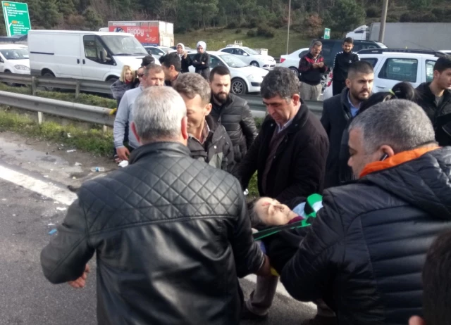 TEM Otoyolundaki Kararsızlık Faciaya Neden Oldu: 2 Ölü, 1 Yaralı