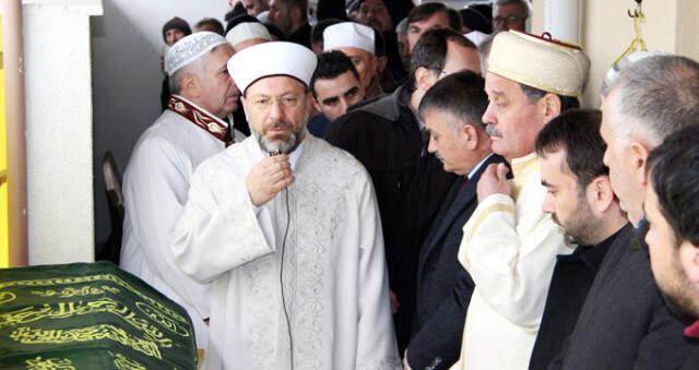 Annesinin Cenaze Namazını Kıldıran Müftü, Zor Anlar Yaşadı