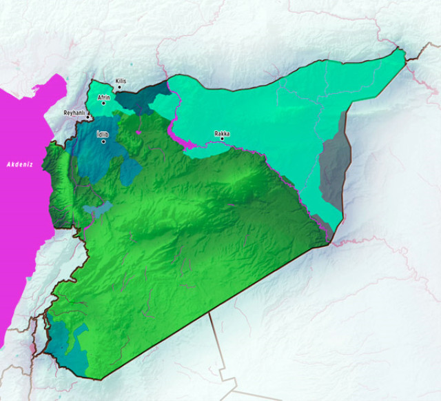 Afrin'deki Paniği Gizlemeye Çalışan YPG'li Kadın Teröristler, Maskeyle Böyle Poz Verdi