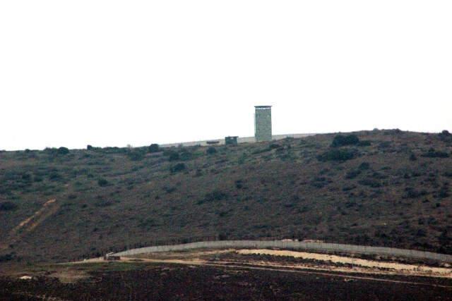 Askerlerin Teyakkuza Geçmesinin Ardından Sınırda Son Durum: Tank ve Zırhlılar Hazır Kıtada