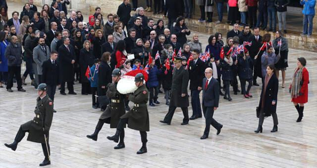 İngiliz Büyükelçi'nin İlk Durağı Anıtkabir Oldu