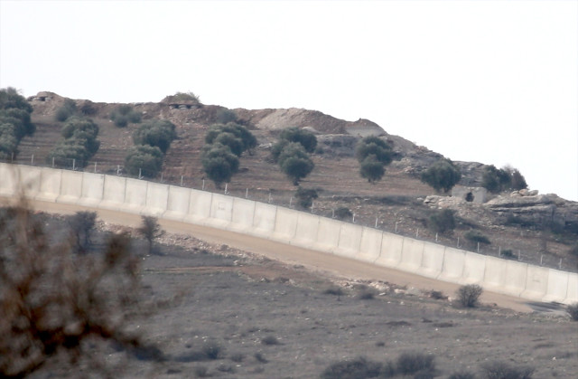 Türk Askerinin Afrin'e Gireceği 7 Nokta Belirlendi, 12 Noktada Sınır Duvarları Kaldırıldı