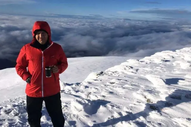 İzmir'e Kar Yağmasını Fırsat Bilen Dağcılar, Bulutların Üzerinde Sabahladı